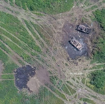 Deux chars ukrainiens détruits près de Lyssytchansk 